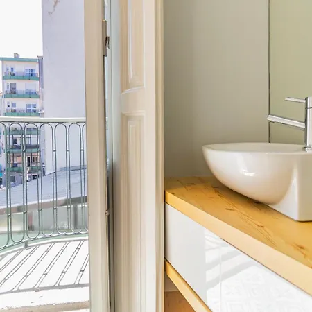 Barros Lima 493 By Lovelystay