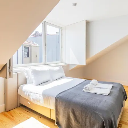 Barros Lima 493 By Lovelystay Oporto