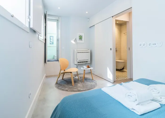 Barros Lima 493 By Lovelystay Porto