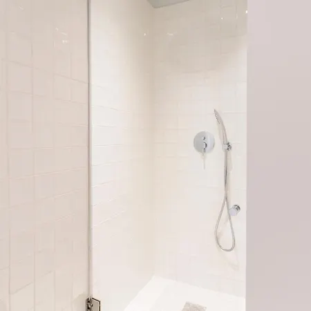 Apartment Barros Lima 493 By Lovelystay *